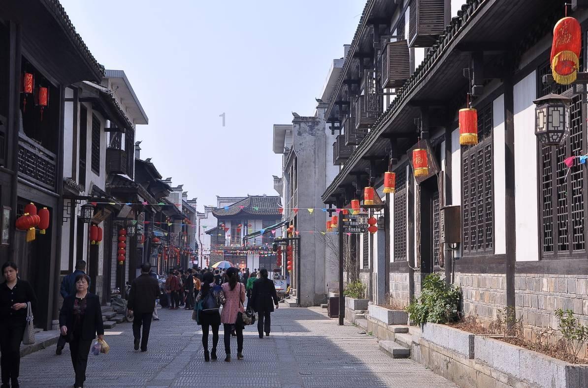 解答疑惑,尽在最近在了解比亚迪唐EV,请问它和蔚来ES6相比谁更值得入手?问答网